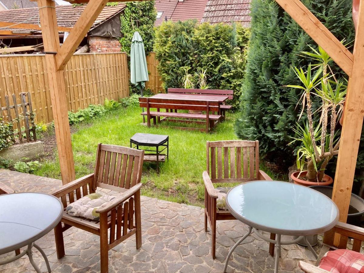 Penzion U Thuje Třeboň Exteriör bild